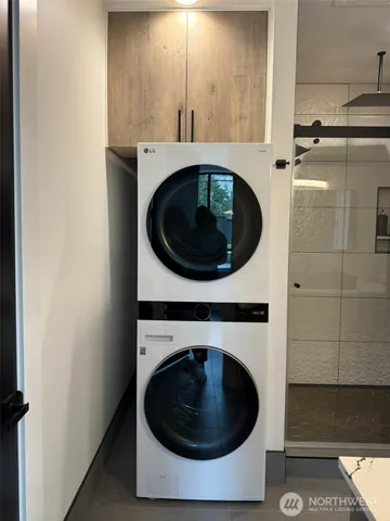 $2,500 | 829 South 242nd Street, Unit B, Des Moines, WA 98198