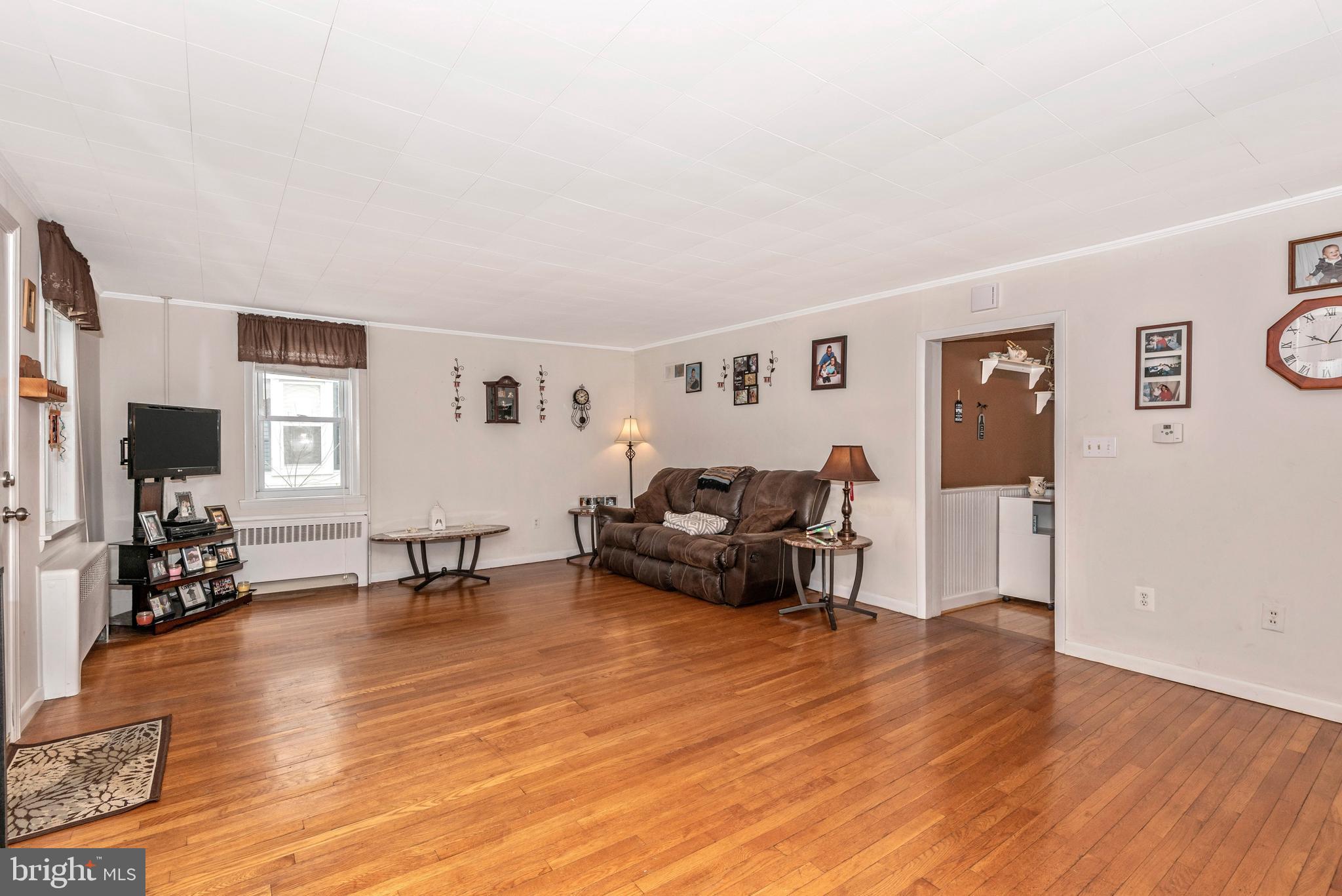 2377 Mayberry Road Westminster, MD 21158 - Photo 5 of 45 Beautiful Hardwood floors