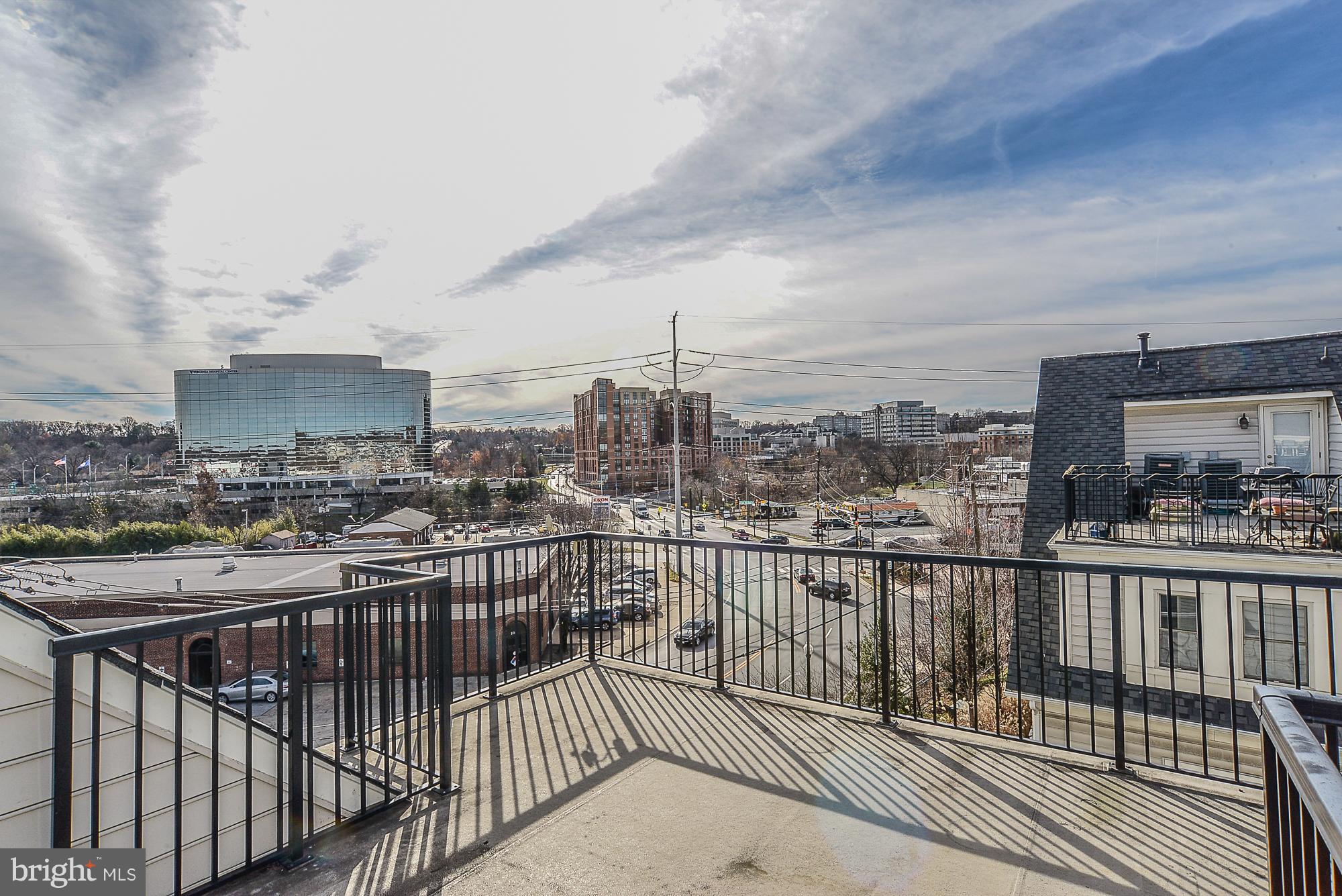 3300 Kemper Road Arlington, VA 22206 - Photo 8 of 30 Rooftop deck with Arlington view