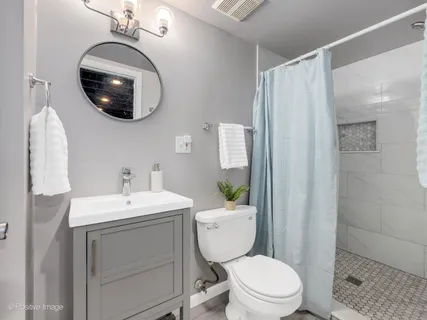 $535,000 | 392 East St Charles Road, Elmhurst, IL 60126