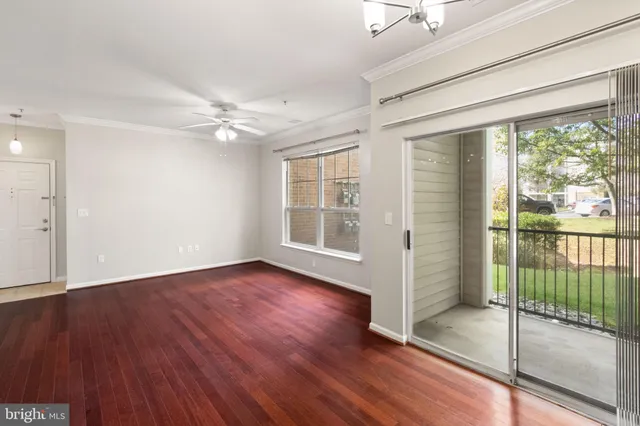 $215,000 | 19625 Galway Bay Circle, Unit 103, Germantown, MD 20874