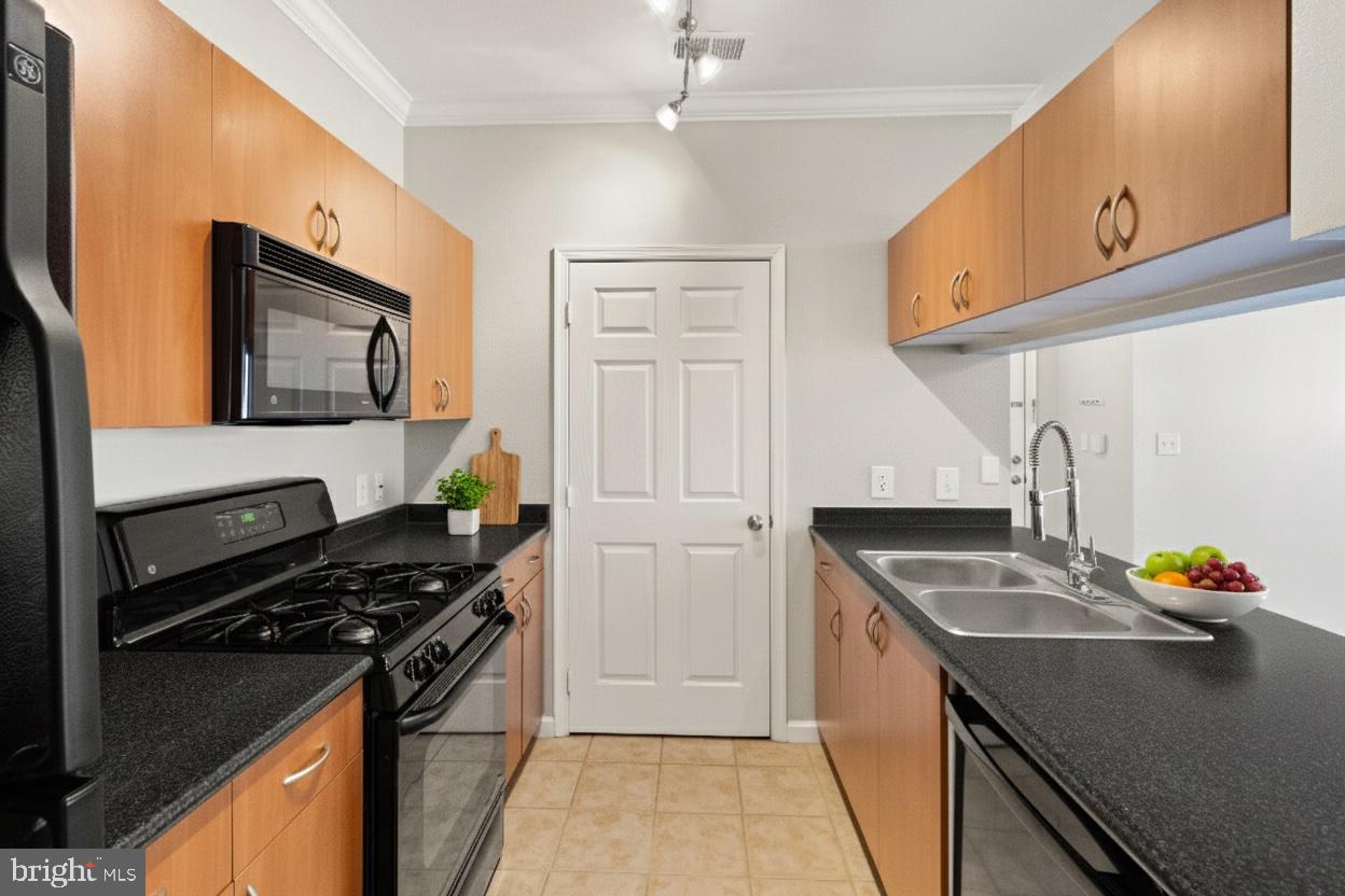 19625 Galway Bay Circle, Unit 103 Germantown, MD 20874 - Photo 14 of 30 Virtually Staged