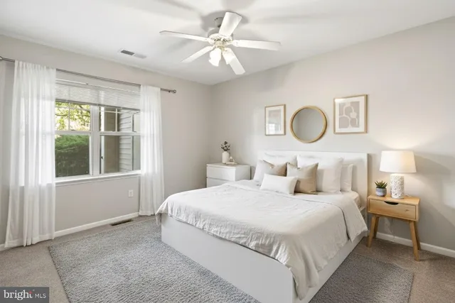 $215,000 | 19625 Galway Bay Circle, Unit 103, Germantown, MD 20874