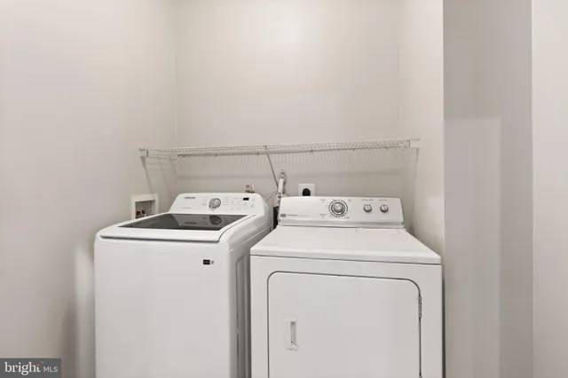 $215,000 | 19625 Galway Bay Circle, Unit 103, Germantown, MD 20874