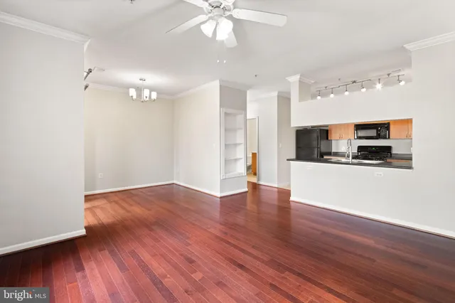 $215,000 | 19625 Galway Bay Circle, Unit 103, Germantown, MD 20874