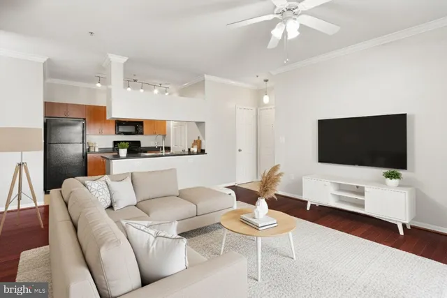 $215,000 | 19625 Galway Bay Circle, Unit 103, Germantown, MD 20874