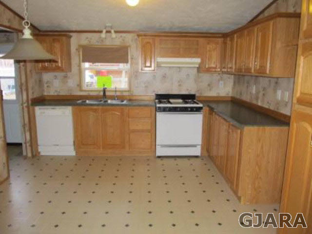 1427 Whiteriver Avenue Rifle, CO 81650 - Photo 4 of 10 Gallery Image 4