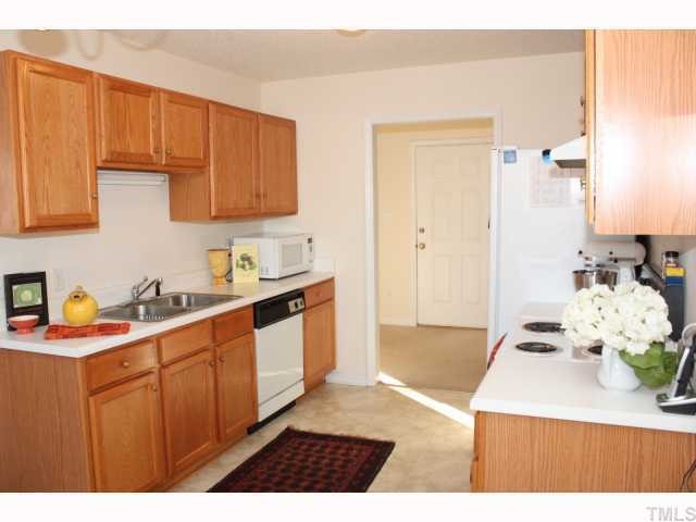 210 Cooper Branch Road Clayton, NC 27520 - Photo 5 of 12 Gallery Image 5