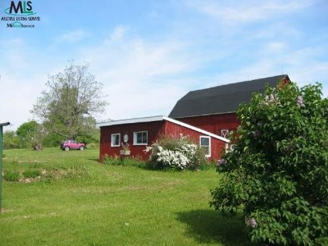 10592 Yale Road Yale, MI 48097 - Photo 6 of 6 653729-5.JPG