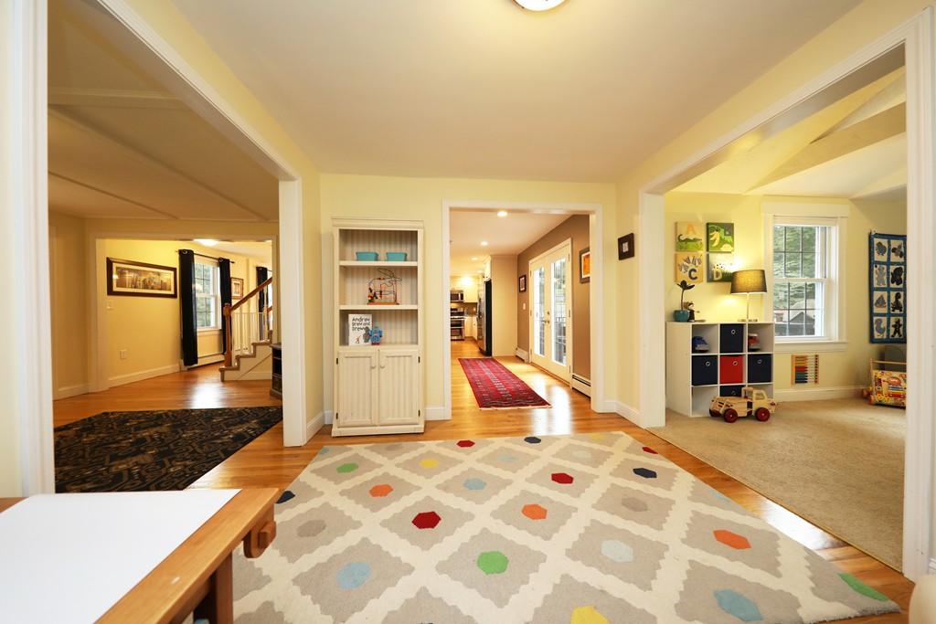 987 Edgell Road Framingham, MA 01701 - Photo 25 of 42