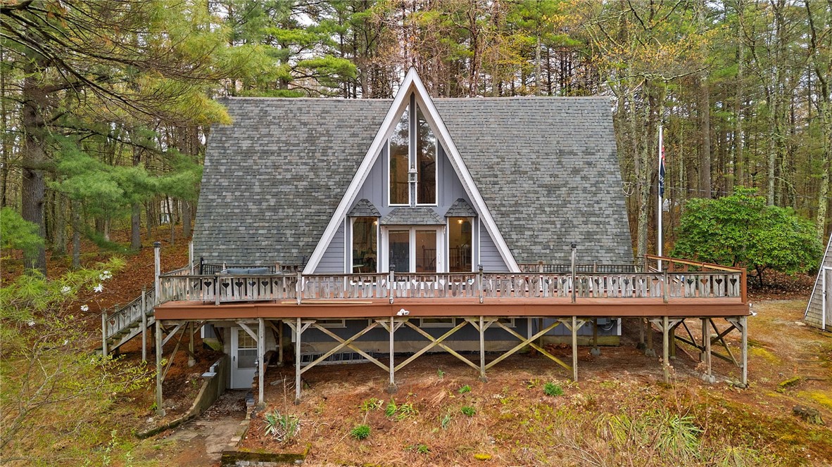 535 Log Road Smithfield, RI 02917 - Photo 2 of 48
