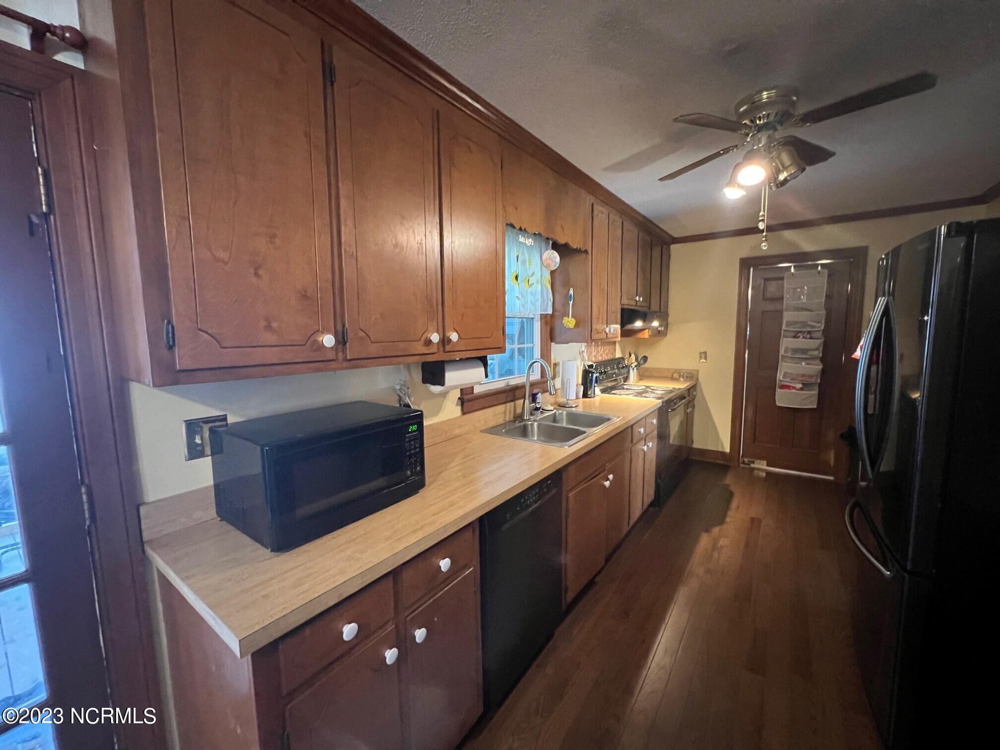 604 Shiloh Road Tarboro, NC 27886 - Photo 14 of 36 604 Shiloh-kitchen2