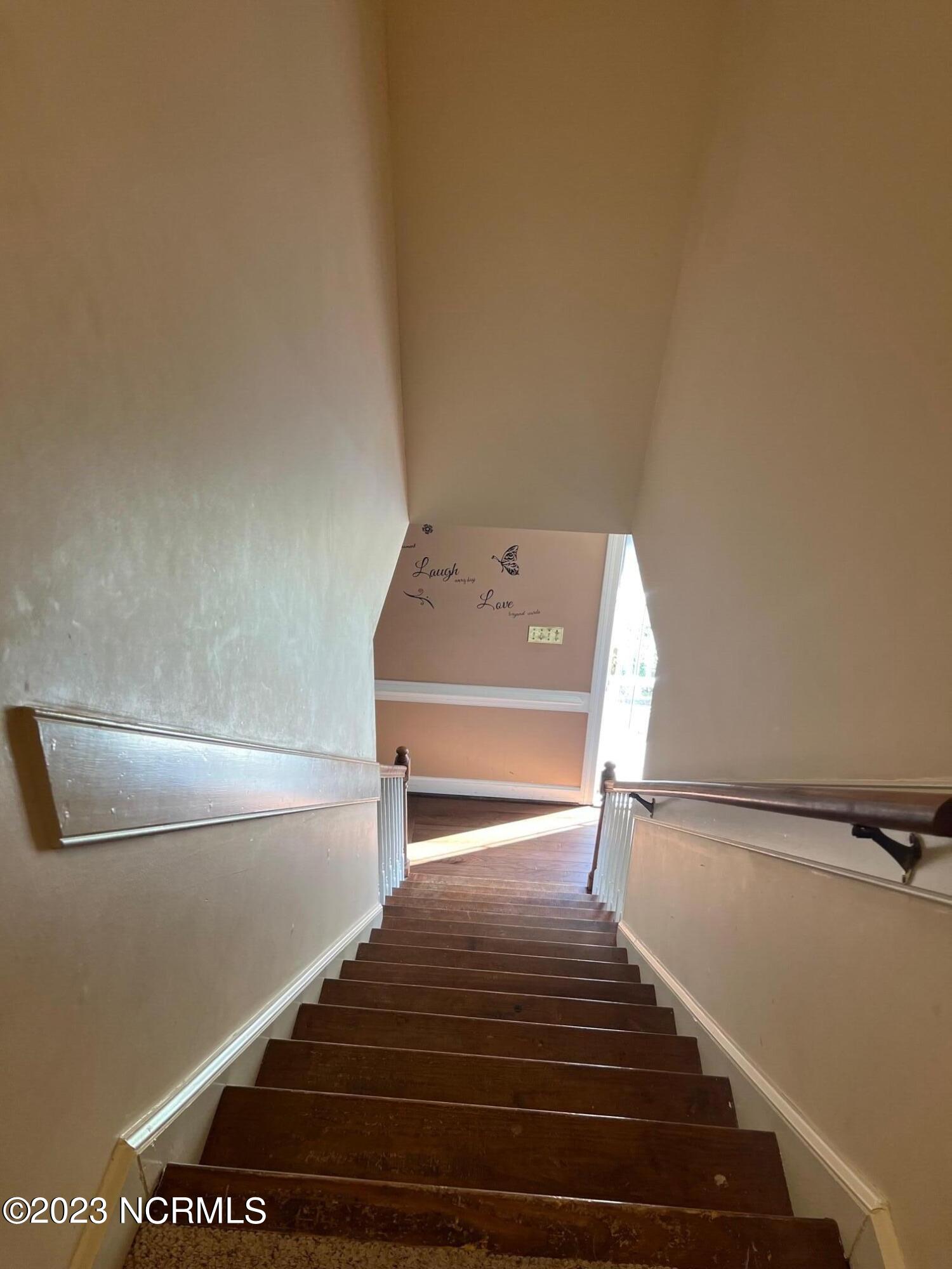 604 Shiloh Road Tarboro, NC 27886 - Photo 27 of 36 604 Shiloh-stairs