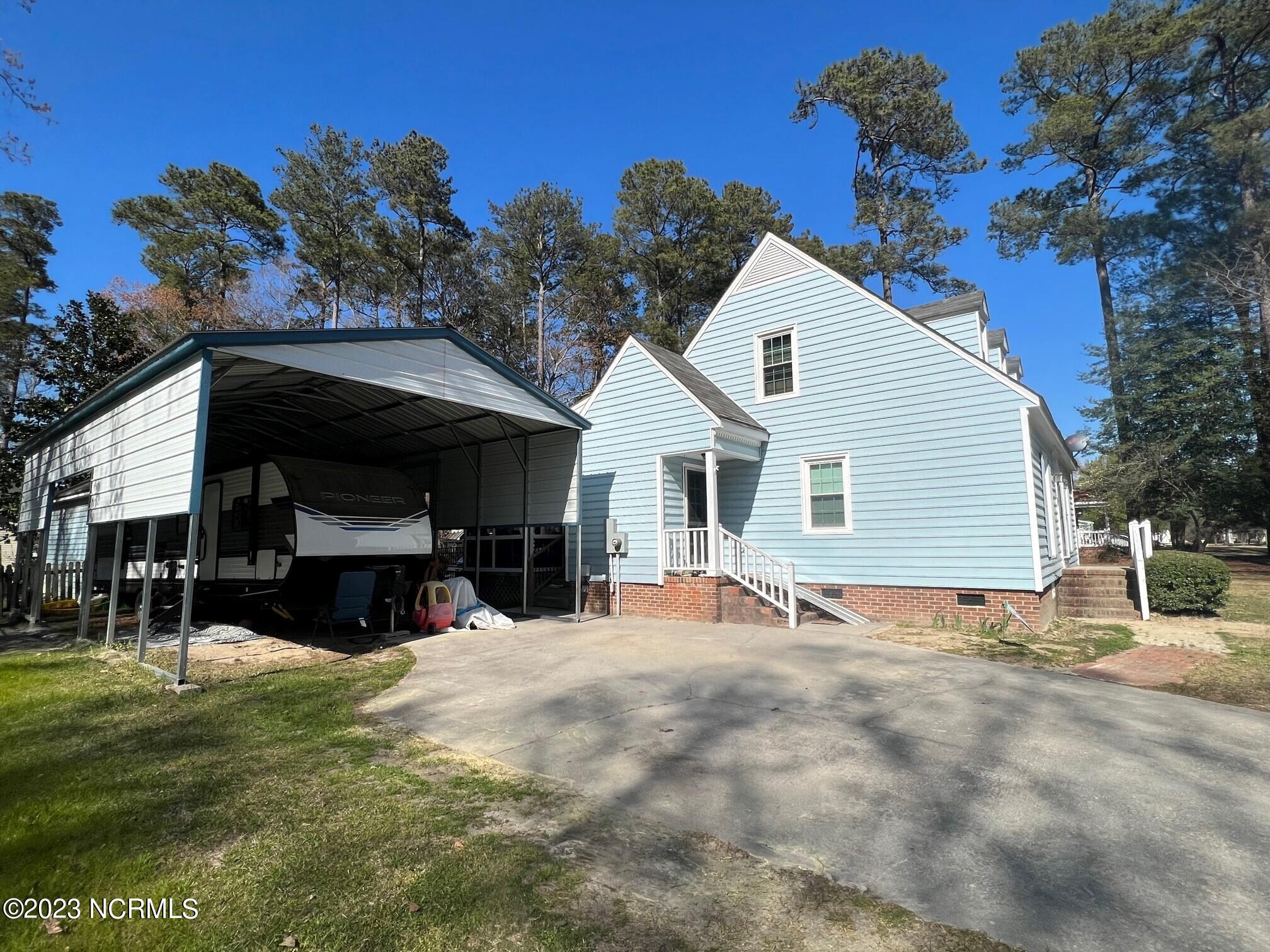 604 Shiloh Road Tarboro, NC 27886 - Photo 34 of 36 604 Shiloh-detached covered carpot
