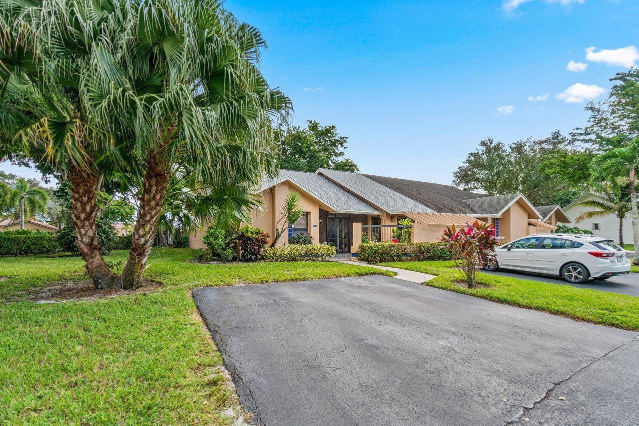 10948 Hidden Lake Place Boca Raton, FL 33498 - Photo 28 of 38 2 Parking Spaces