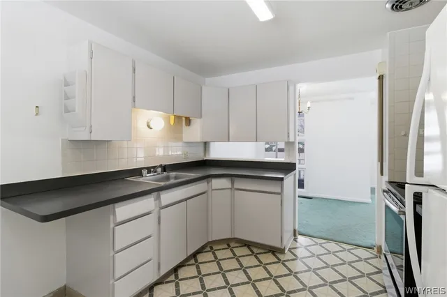 $230,000 | 66 Evergreen Drive, Tonawanda, NY 14150