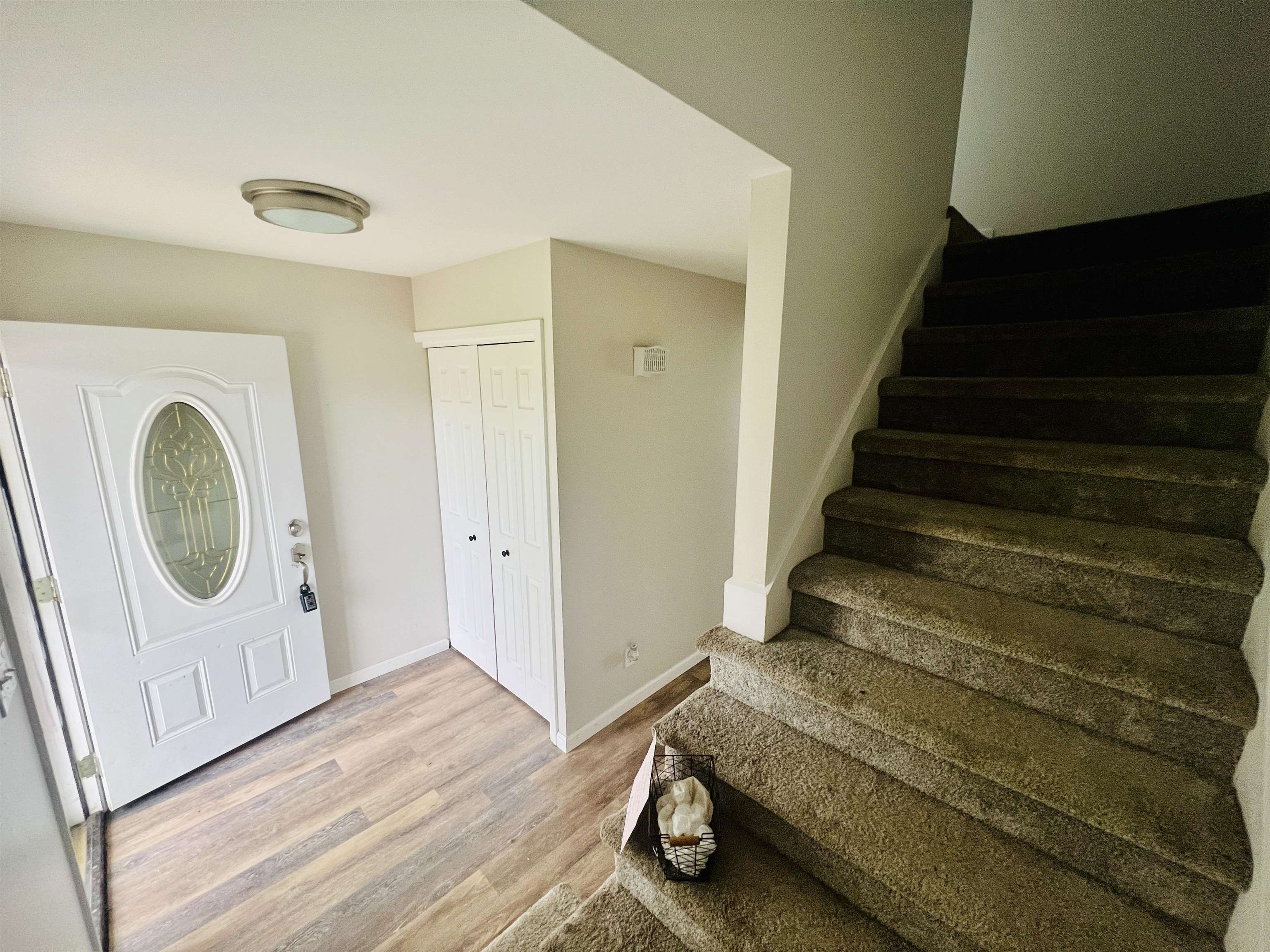 7371 Nichols Road Flushing, MI 48433 - Photo 3 of 57