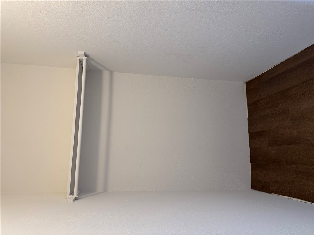 411 Frank Senko Road Griffithville, AR 72060 - Photo 13 of 31 Bedroom 1 closet