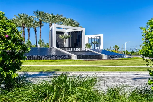 $1,990,000 | 9362 Tulip Leaf Court, Boca Raton, FL 33434