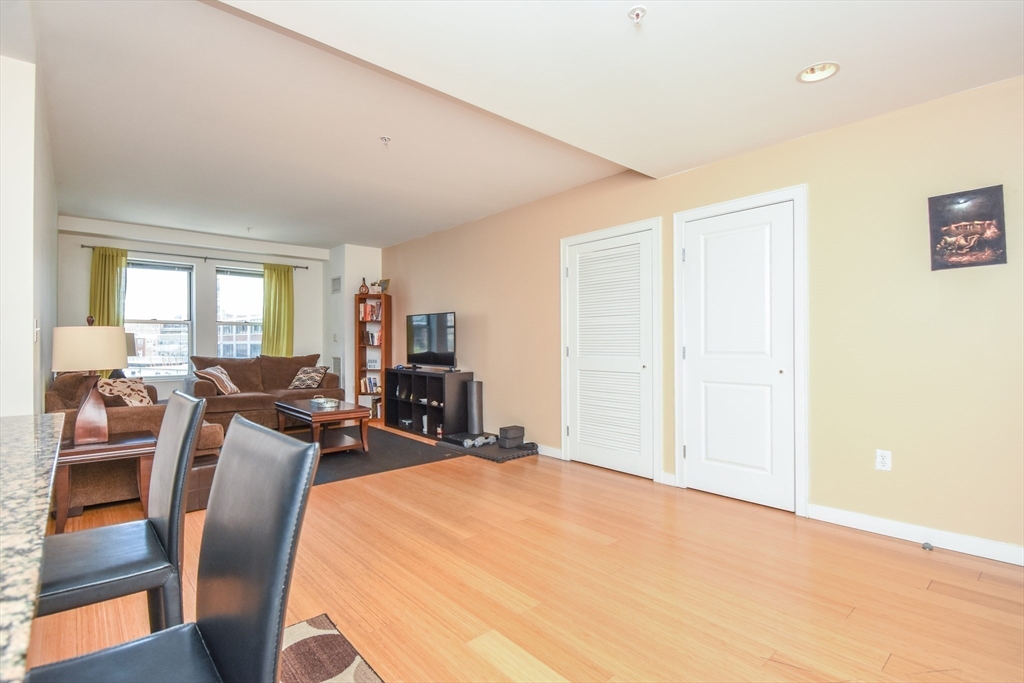 16 Miner Street, Unit 303 Boston, MA 02215 - Photo 14 of 20