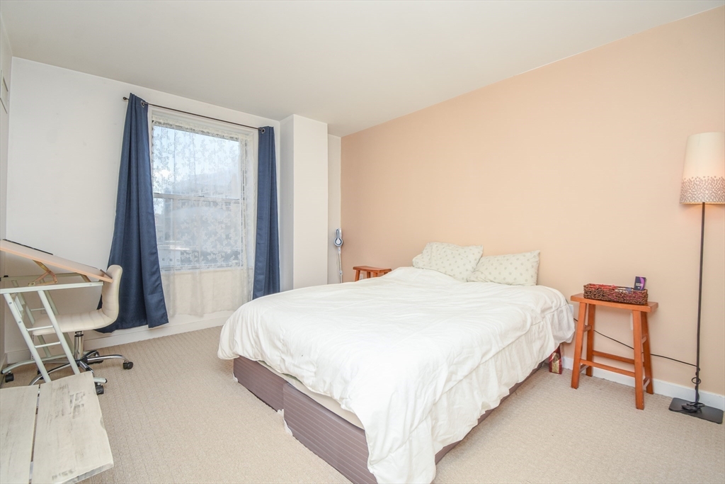 16 Miner Street, Unit 303 Boston, MA 02215 - Photo 16 of 20