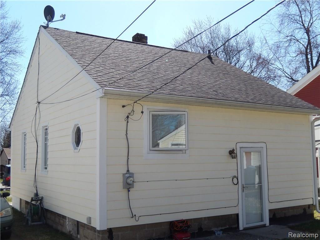 3415 Frembes Road Waterford, MI 48329 - Photo 4 of 14