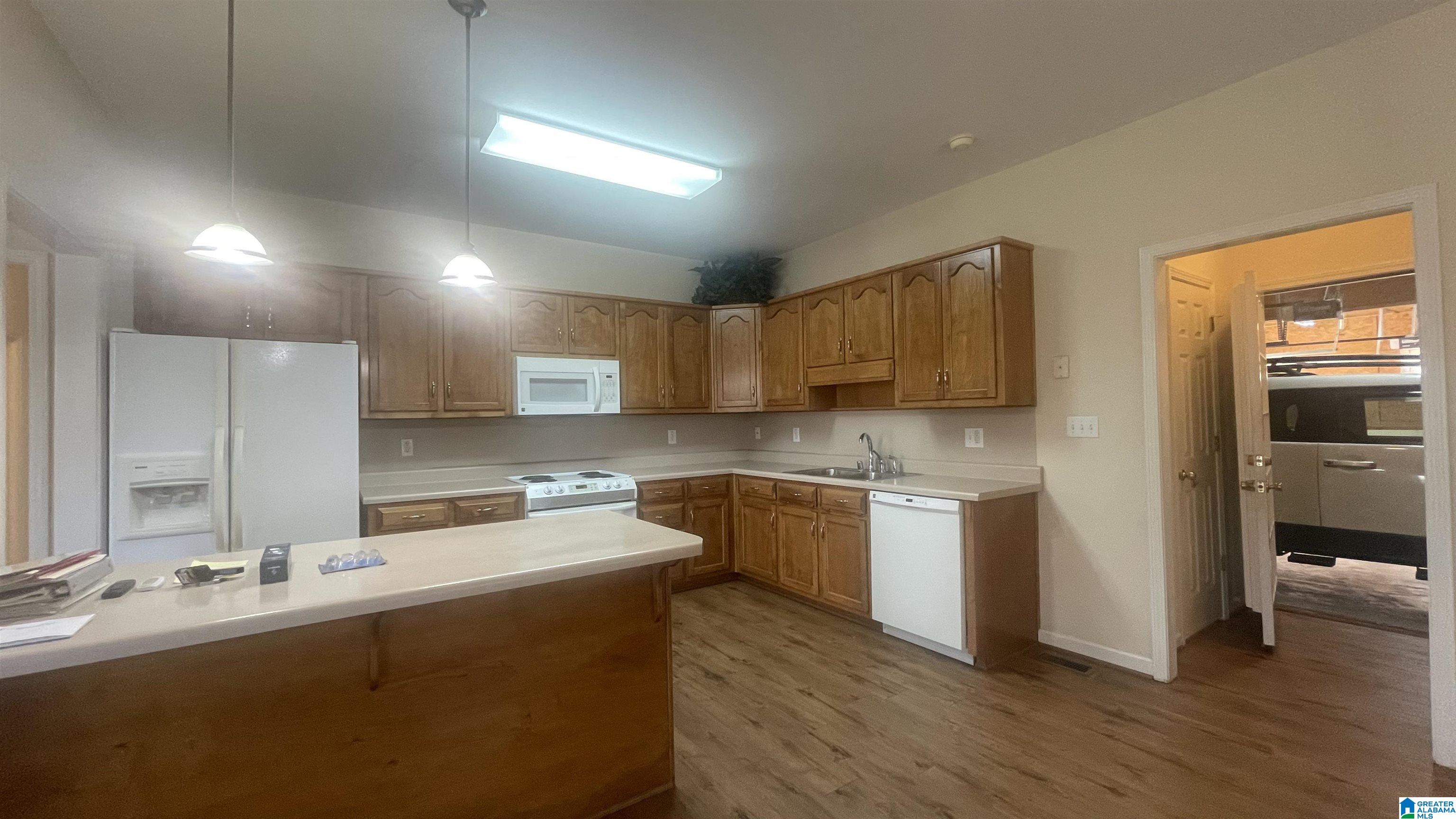 340 10th Street Southwest Alabaster, AL 35007 - Photo 4 of 6