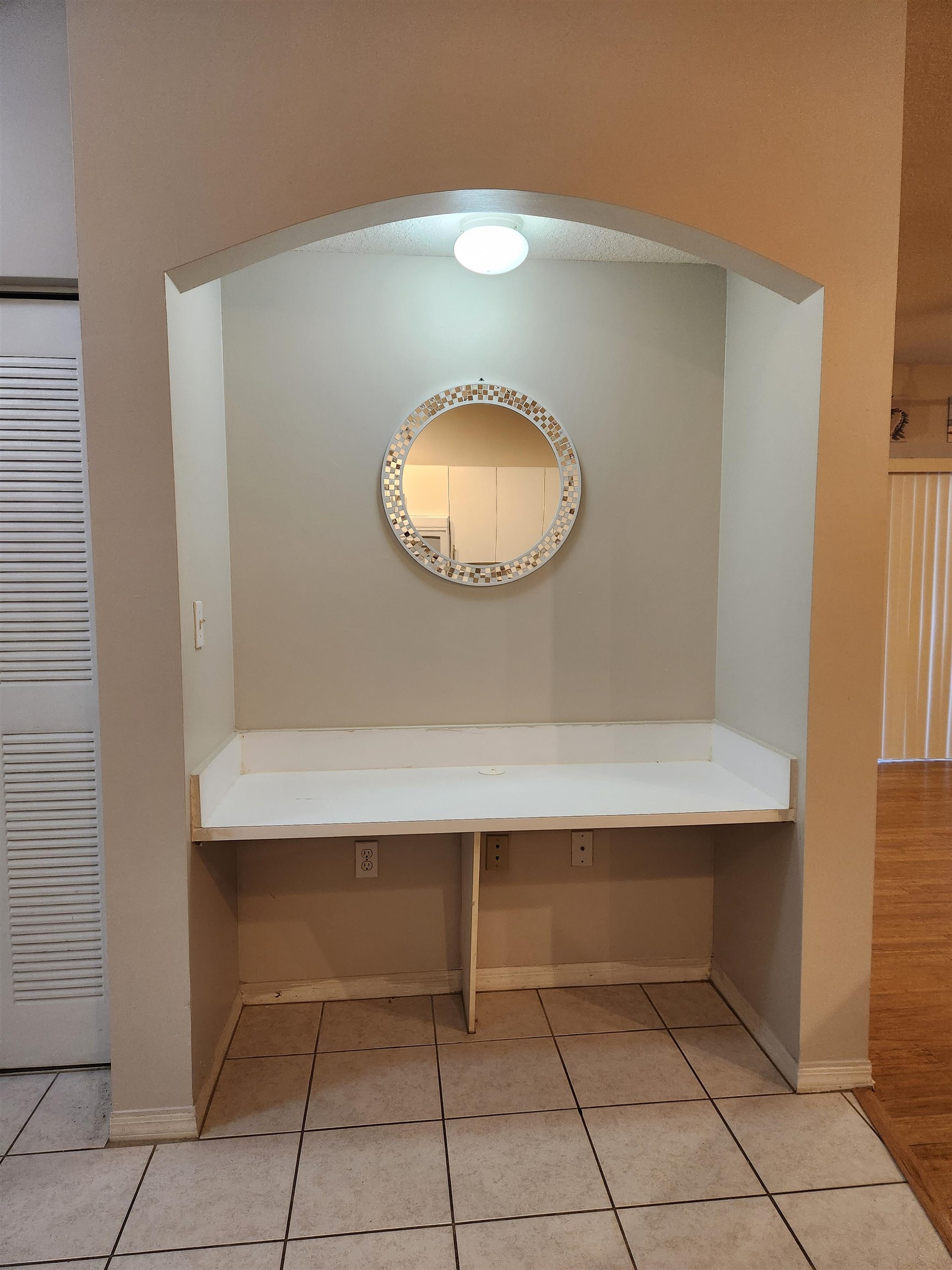 510 Florida Club Boulevard, Unit 101 St. Augustine, FL 32084 - Photo 12 of 37 a room with a table and a chair