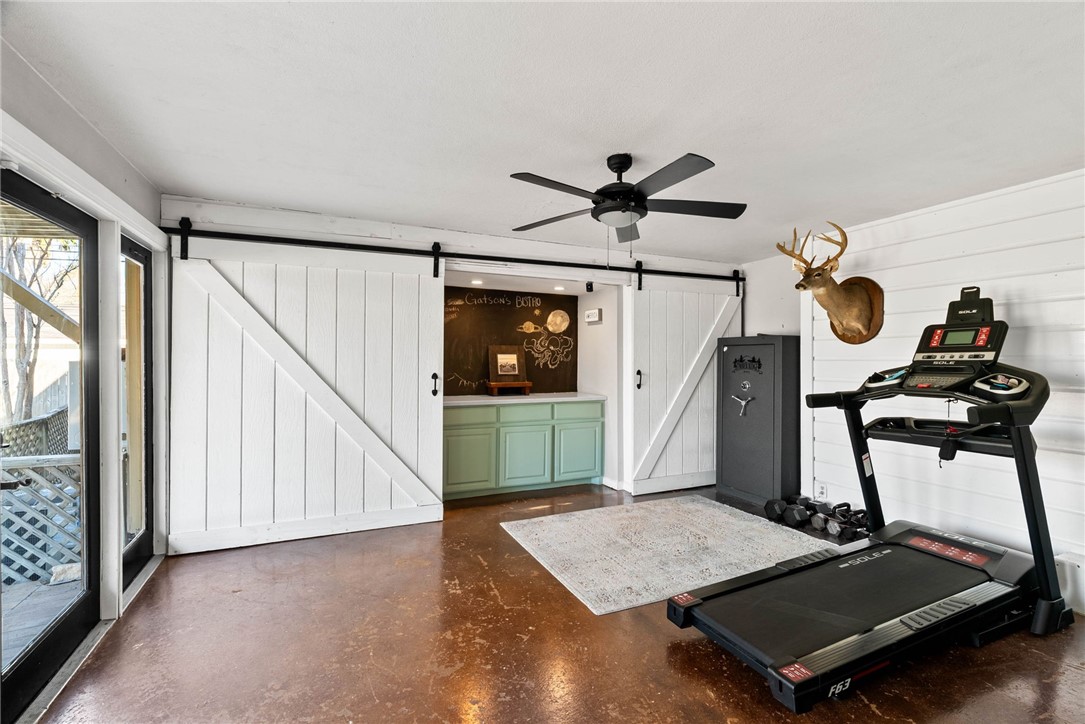 302 Cole Street Corpus Christi, TX 78404 - Photo 12 of 40