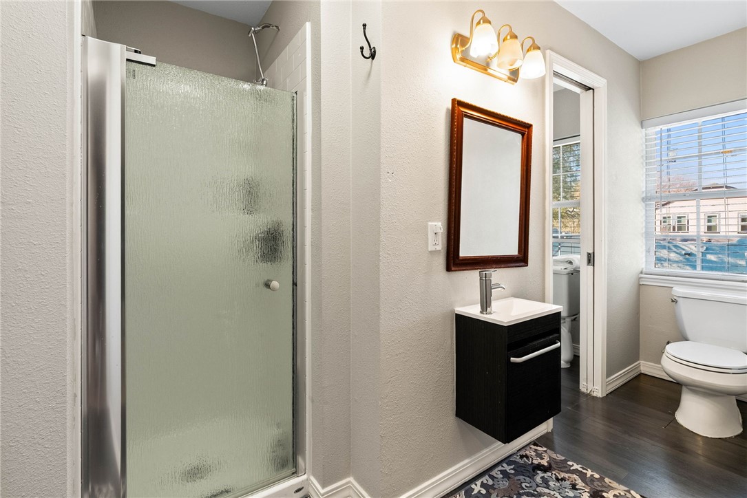 302 Cole Street Corpus Christi, TX 78404 - Photo 21 of 40 a bathroom with a sink toilet and shower