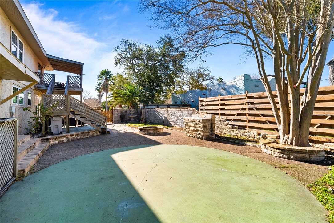 302 Cole Street Corpus Christi, TX 78404 - Photo 38 of 40 a view of a backyard with a patio