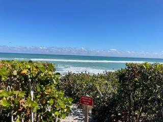 1605 Highway 1, Unit D205 Jupiter, FL 33477 - Photo 5 of 14 IMG_0159