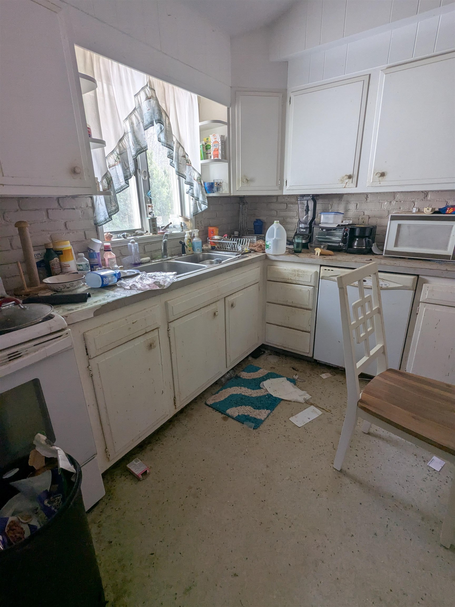 30 Schurman Drive Derry, NH 03038 - Photo 8 of 32