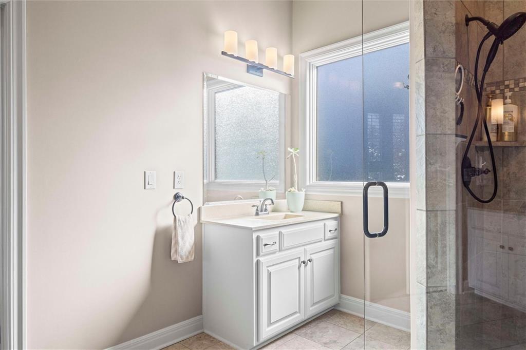 8411 Houston Street Lenexa, KS 66227 - Photo 19 of 49