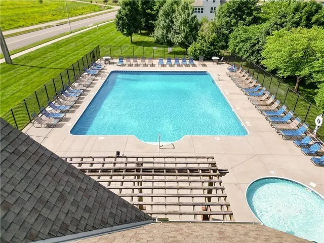 $649,900 | 8411 Houston Street, Lenexa, KS 66227