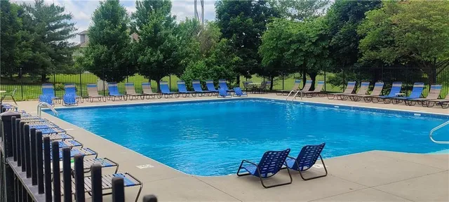 $649,900 | 8411 Houston Street, Lenexa, KS 66227