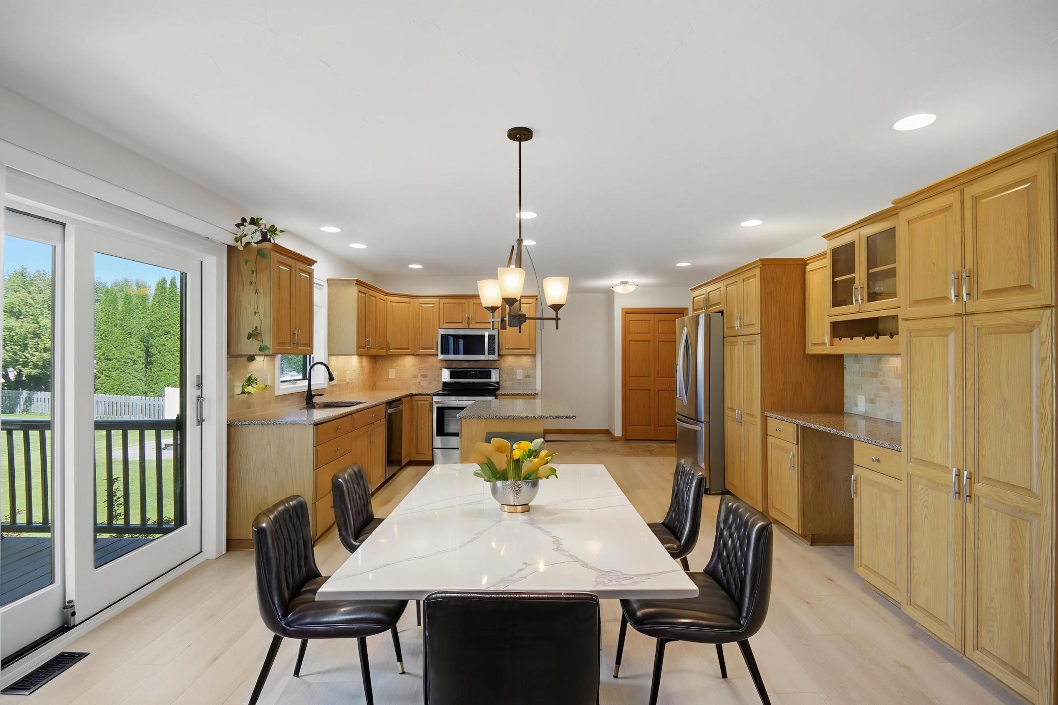 1406 26th Street Southwest Austin, MN 55912 - Photo 13 of 73