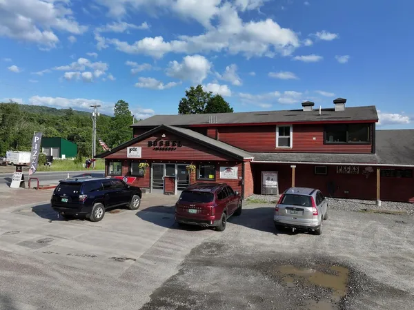 $879,000 | 14312 Rte 116, Hinesburg, VT 05461