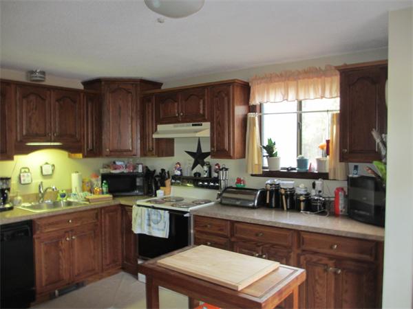 222 Charge Pond Road Wareham, MA 02571 - Photo 5 of 12 Gallery Image 5