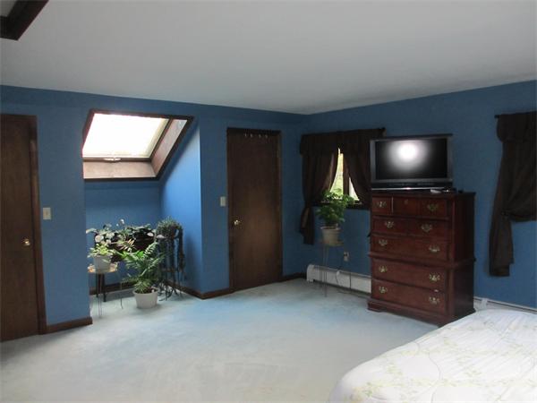 222 Charge Pond Road Wareham, MA 02571 - Photo 6 of 12 Gallery Image 6