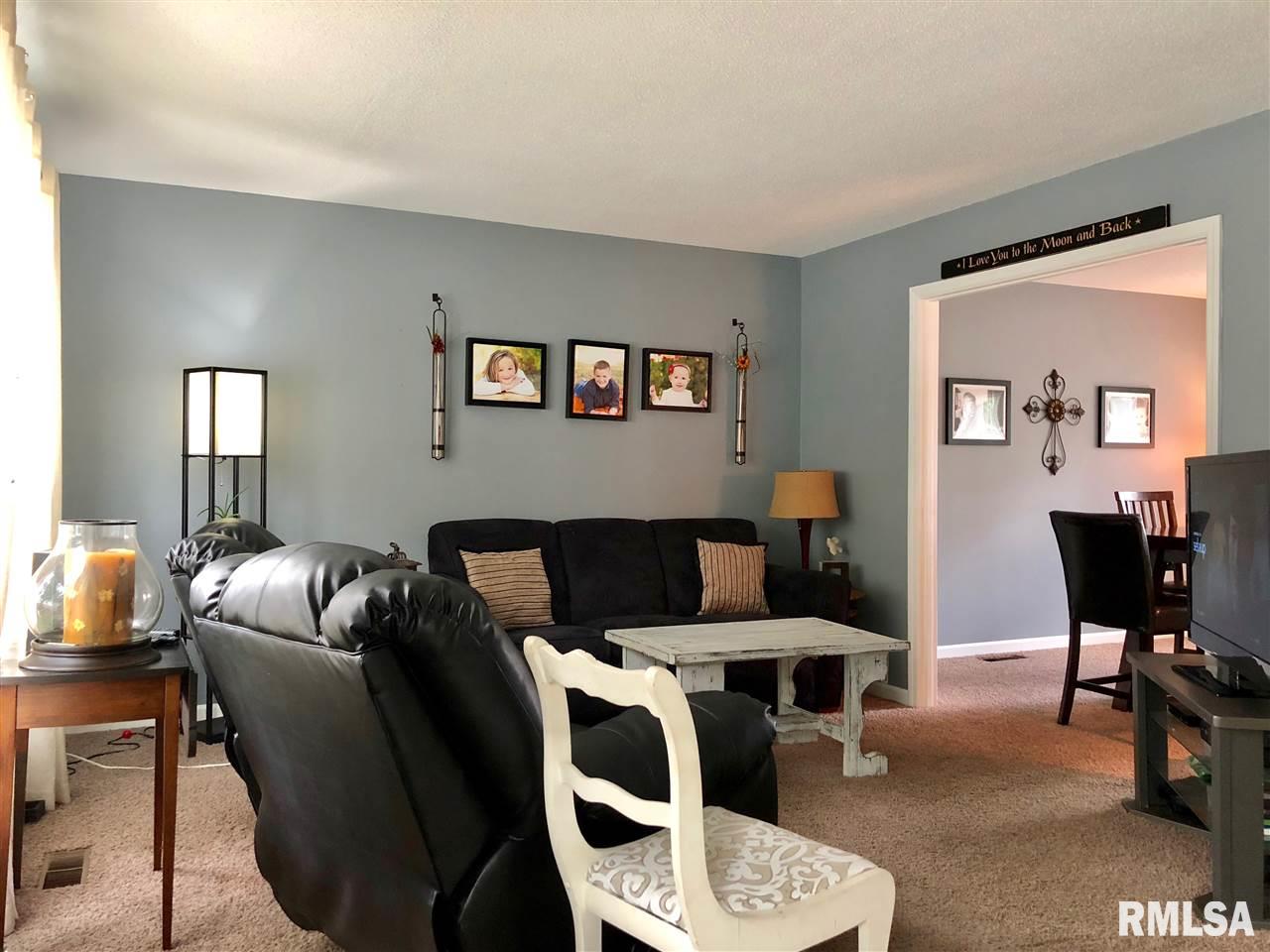 165 Jamestown Road Macomb, IL 61455 - Photo 7 of 16 Gallery Image 7