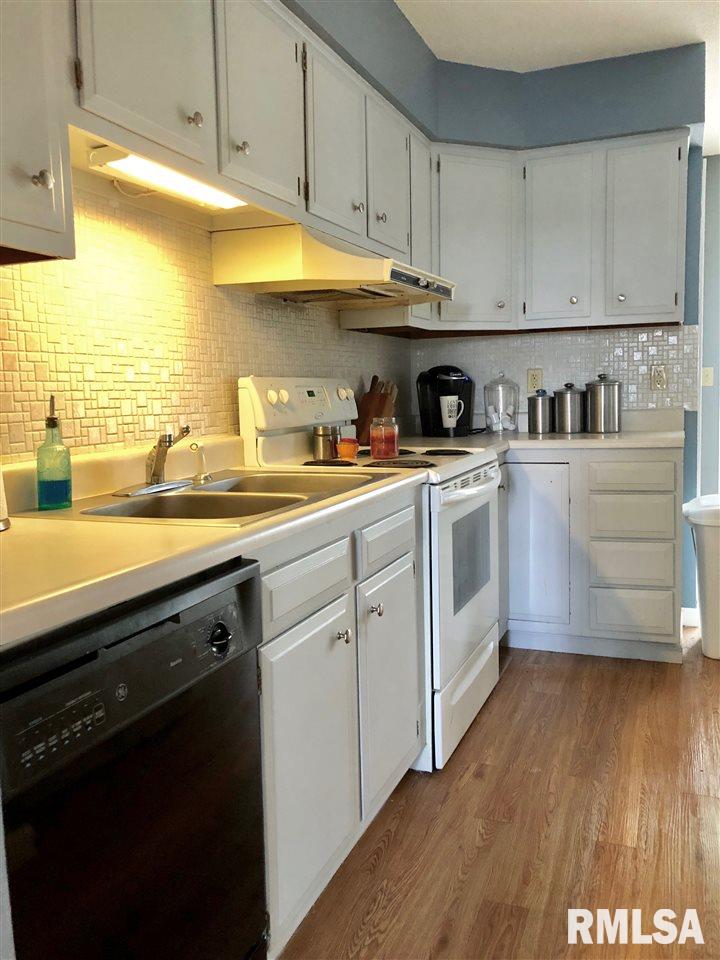 165 Jamestown Road Macomb, IL 61455 - Photo 9 of 16 Gallery Image 9