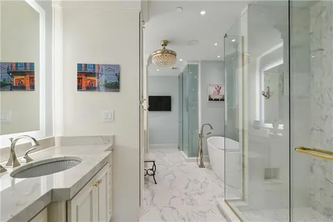 $1,825,000 | 600 Port Of New Orleans Place, Unit 7G, New Orleans, LA 70130