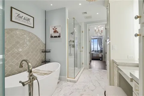 $1,825,000 | 600 Port Of New Orleans Place, Unit 7G, New Orleans, LA 70130