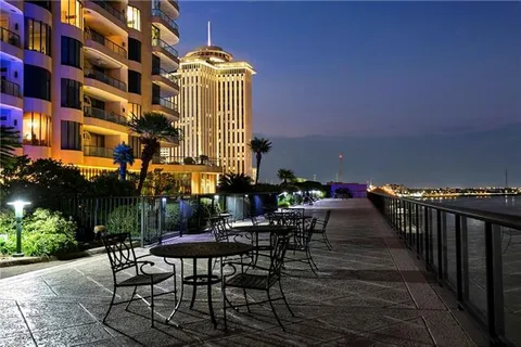$1,825,000 | 600 Port Of New Orleans Place, Unit 7G, New Orleans, LA 70130