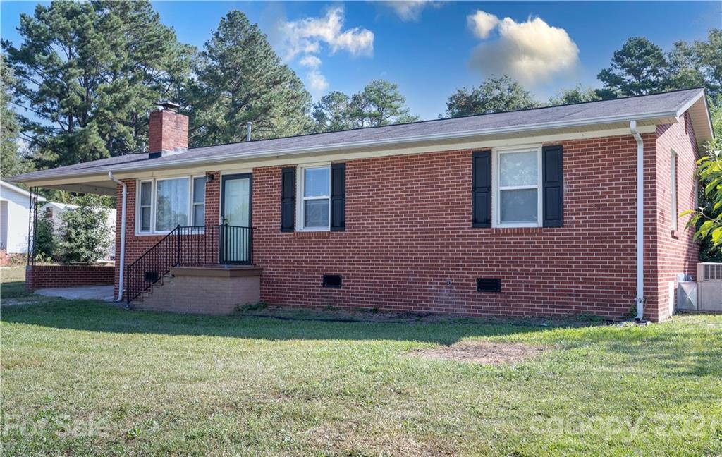 1464 Catawba River Road Fort Lawn, SC 29714 - Photo 2 of 25 Gallery Image 2