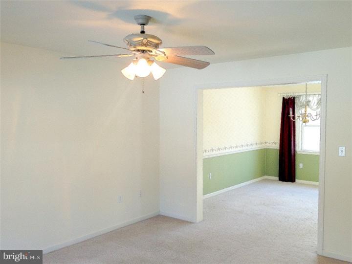 370 Buchert Road Pottstown, PA 19464 - Photo 3 of 24 Living Room