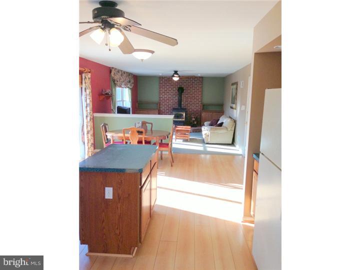 370 Buchert Road Pottstown, PA 19464 - Photo 6 of 24 Kitchen