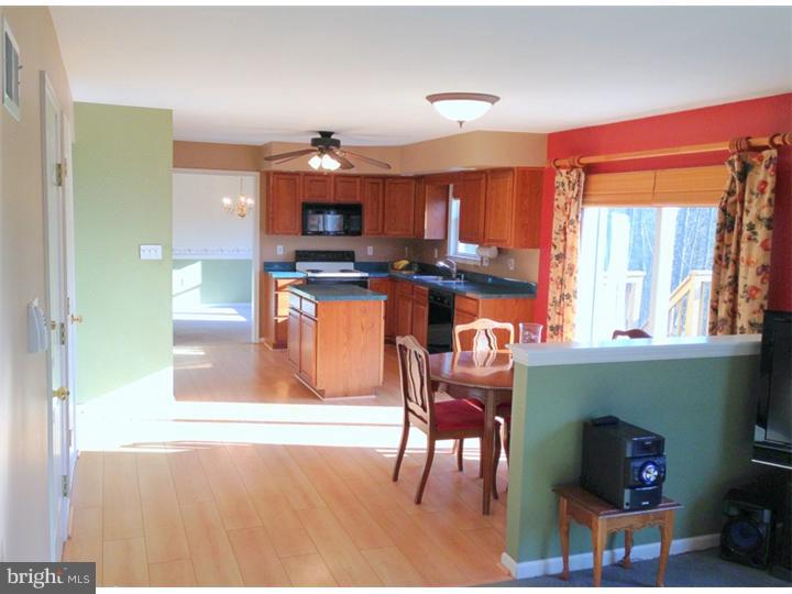 370 Buchert Road Pottstown, PA 19464 - Photo 9 of 24 Kitchen