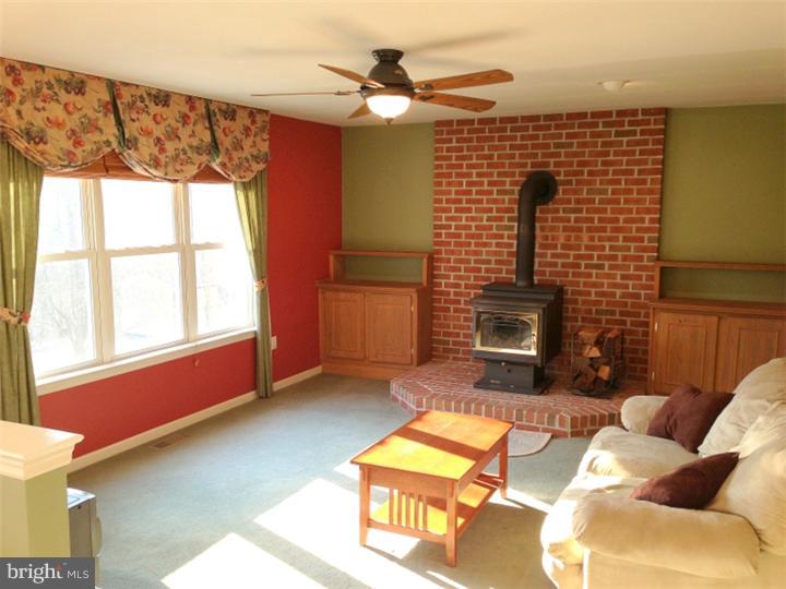 370 Buchert Road Pottstown, PA 19464 - Photo 10 of 24 Family Room